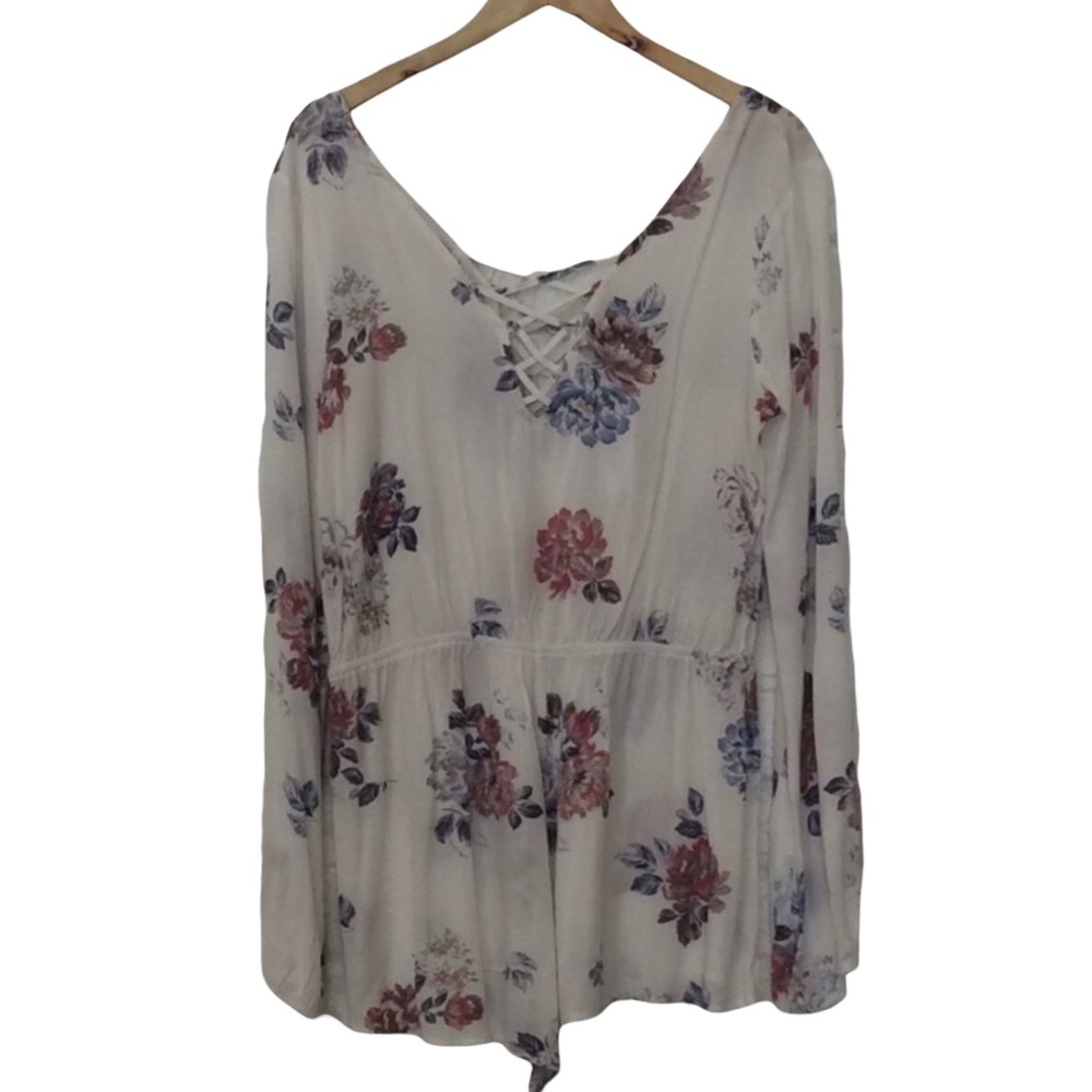 Kendall & Kylie long sleeve floral print short romper size M